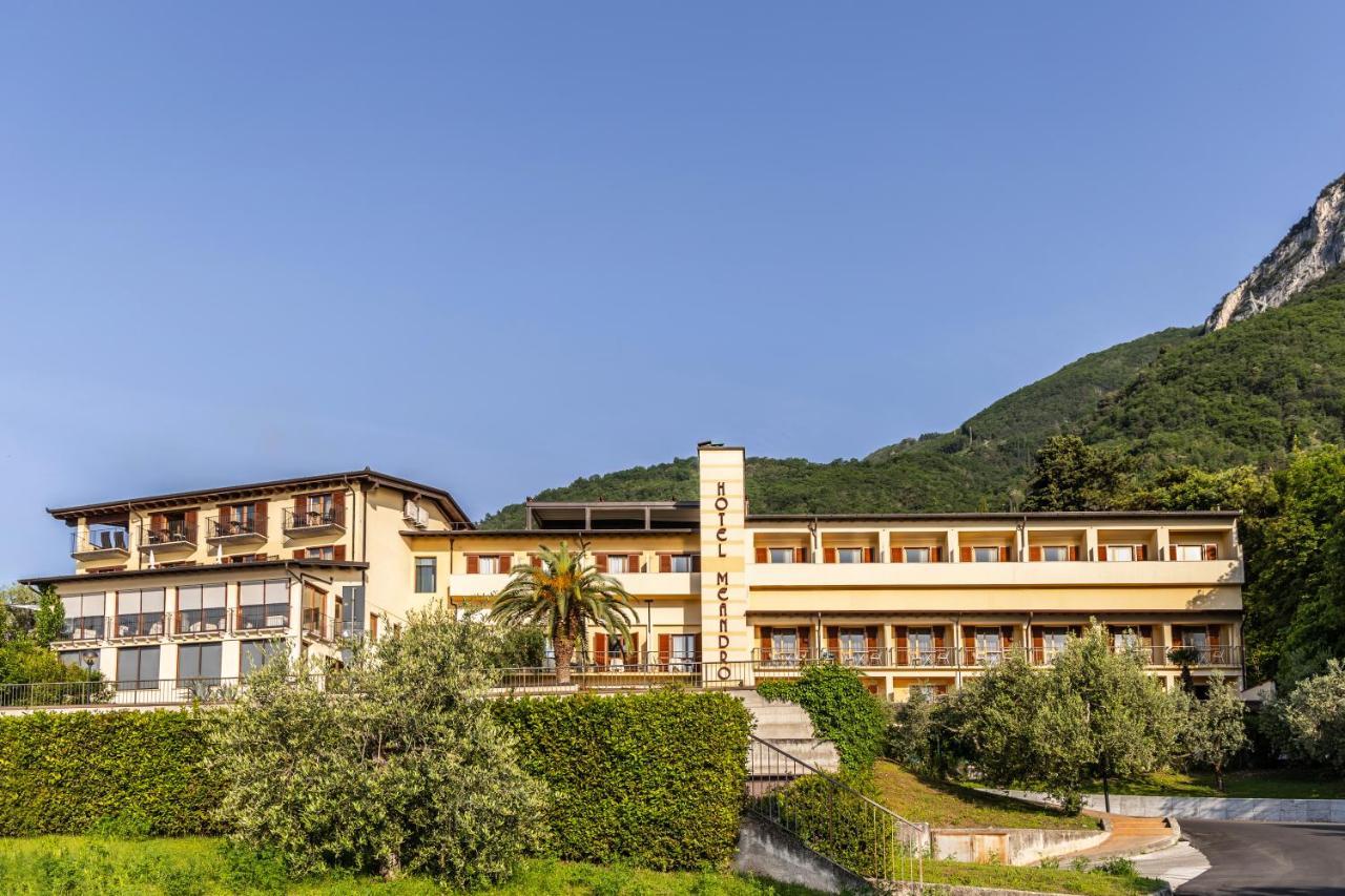 Hotel Meandro - Lake View Gargnano Ngoại thất bức ảnh