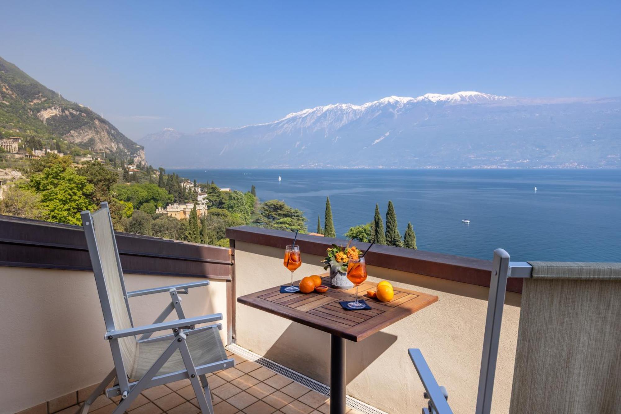 Hotel Meandro - Lake View Gargnano Ngoại thất bức ảnh