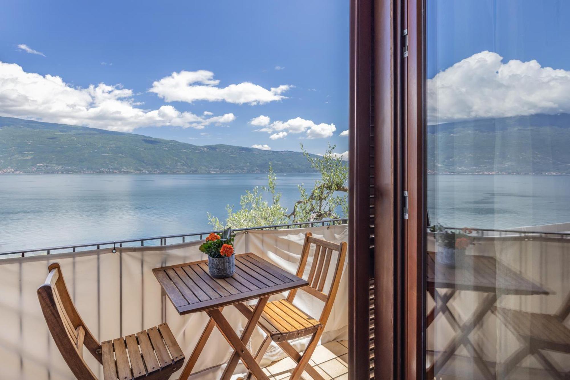 Hotel Meandro - Lake View Gargnano Phòng bức ảnh