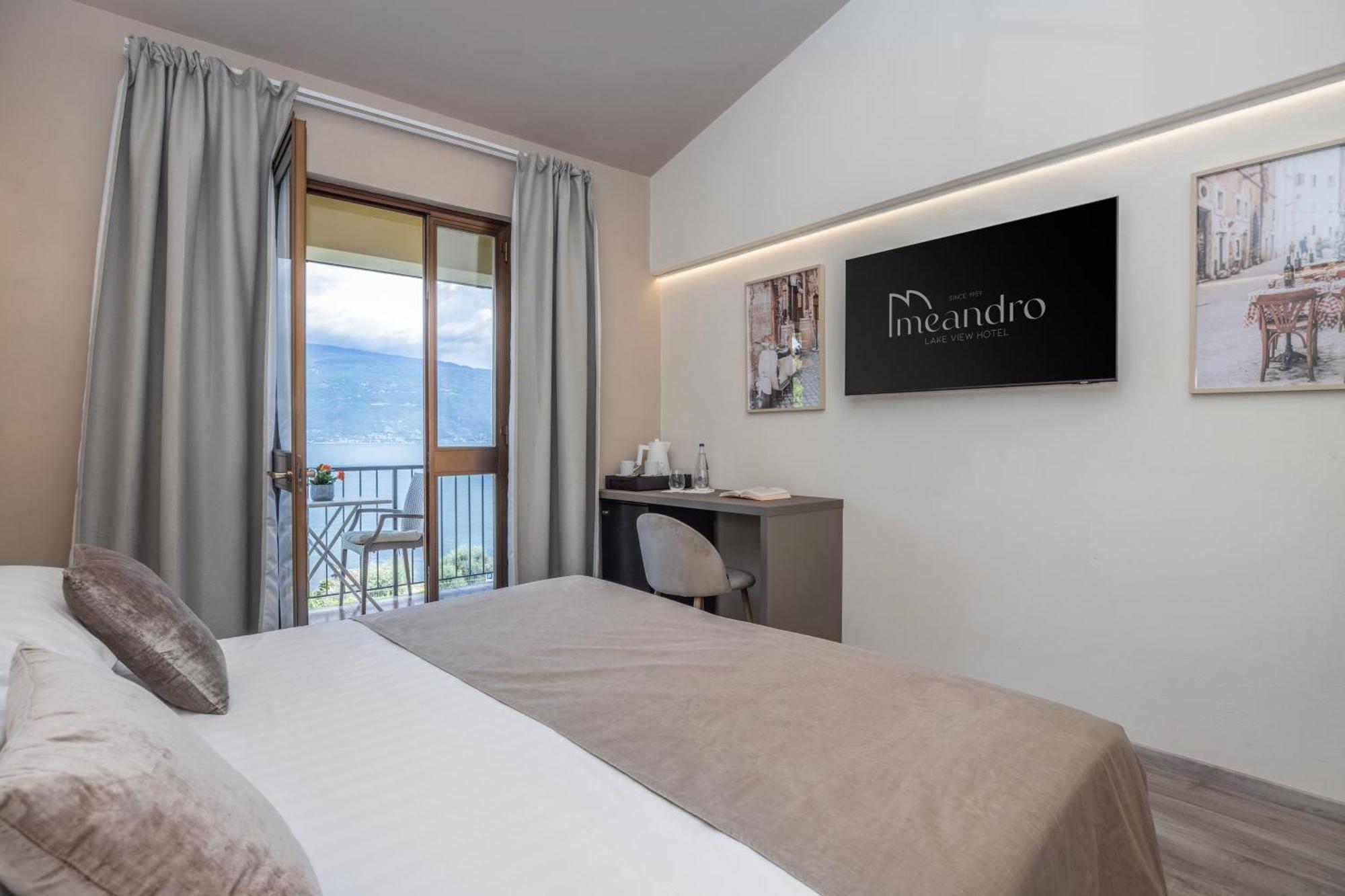 Hotel Meandro - Lake View Gargnano Phòng bức ảnh